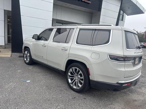 2022 Jeep Grand Wagoneer Series II