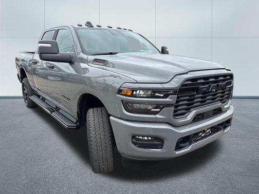 Ceramic Gray Clearcoat 2026 RAM 2500 Big Horn Crew Cab 4x4 6'4' Box