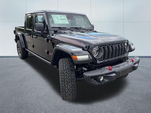 Black Clearcoat 2026 Jeep Gladiator Rubicon