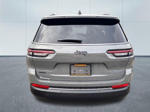 Sting-Gray Clearcoat 2027 Jeep Grand Cherokee L Laredo