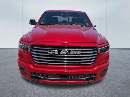 Molten Red Pearlcoat 2026 RAM 1500 Laramie