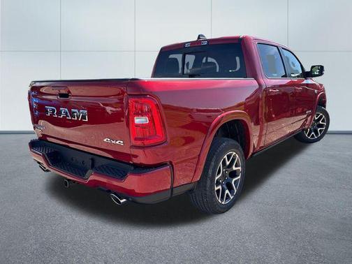 Molten Red Pearlcoat 2026 RAM 1500 Laramie