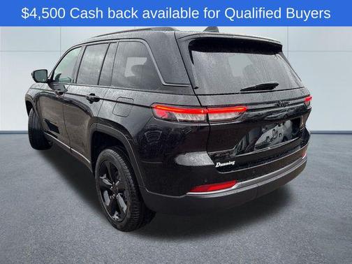 Diamond Black Crystal Pearlcoat 2026 Jeep Grand Cherokee Limited