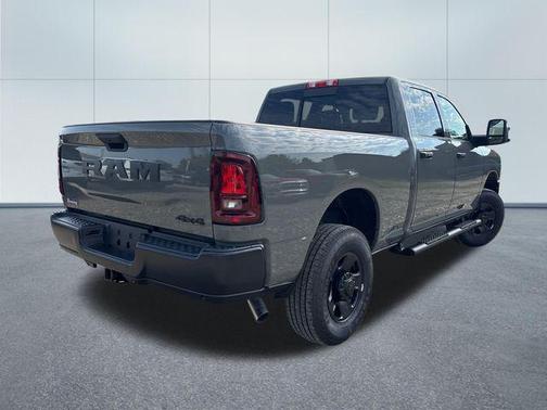 Ceramic Gray Clearcoat 2026 RAM 2500 Tradesman Crew Cab 4x4 6'4' Box