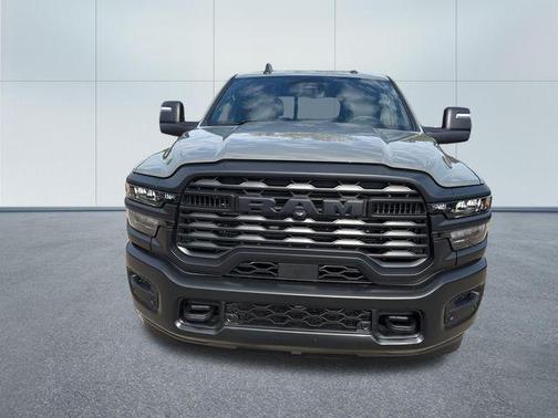 Ceramic Gray Clearcoat 2026 RAM 2500 Tradesman Crew Cab 4x4 6'4' Box