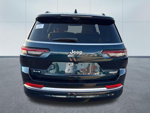 Fathom Blue Pearlcoat 2026 Jeep Grand Cherokee L Summit