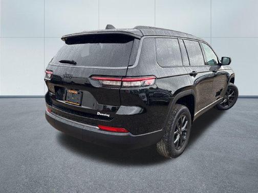 High Gloss Black 2027 Jeep Grand Cherokee L Laredo