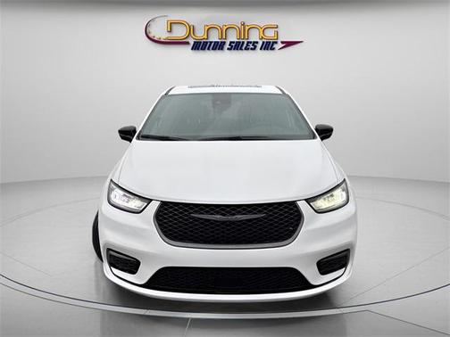 2026 Chrysler Pacifica L