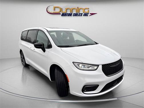 2026 Chrysler Pacifica L