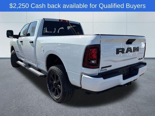 Bright White Clearcoat 2026 RAM 2500 Big Horn Crew Cab 4x4 6'4' Box