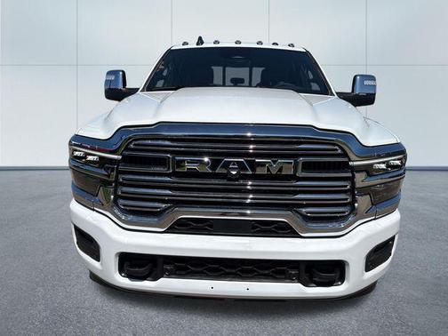 Bright White Clearcoat 2026 RAM 2500 Laramie Crew Cab 4x4 6'4' Box