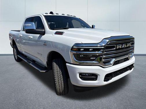Bright White Clearcoat 2026 RAM 2500 Laramie Crew Cab 4x4 6'4' Box