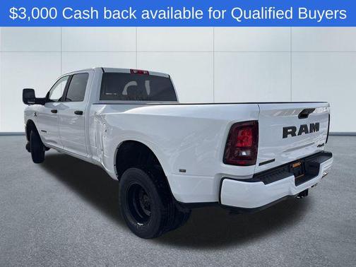 2026 RAM 3500 Big Horn Crew Cab 4x4 8' Box