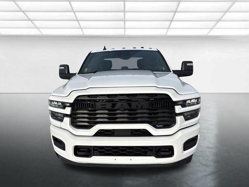 2026 RAM 3500 Big Horn Crew Cab 4x4 8' Box