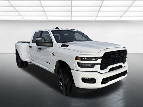 2026 RAM 3500 Big Horn Crew Cab 4x4 8' Box