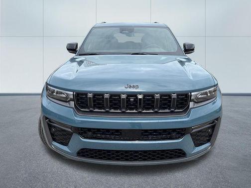 Steel Blue 2026 Jeep Grand Cherokee Limited