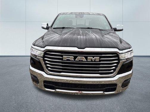 Diamond Black Crystal Pearlcoat 2027 RAM 1500 Laramie