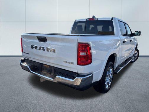Bright White Clearcoat 2027 RAM 1500 Big Horn/Lone Star