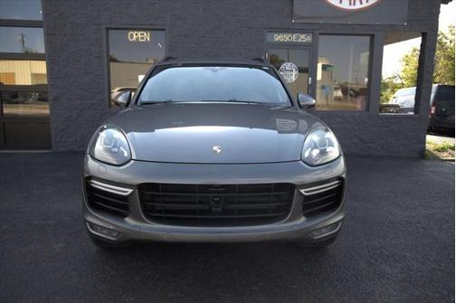 2016 Porsche Cayenne Turbo