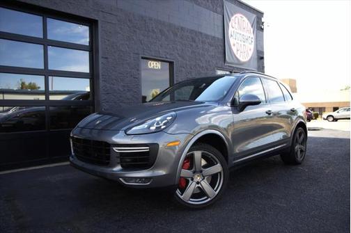 2016 Porsche Cayenne Turbo