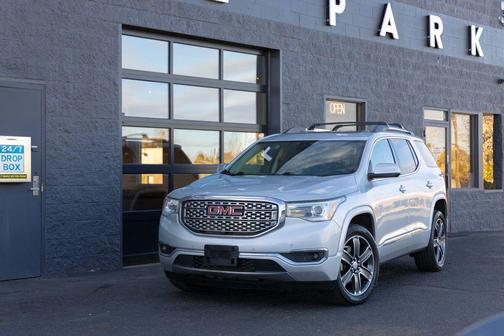 2019 GMC Acadia Denali