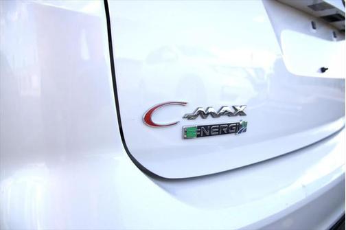 2017 Ford C-Max Energi Titanium
