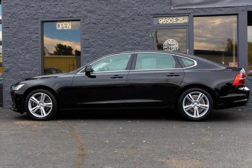 2018 Volvo S90 T5 Momentum