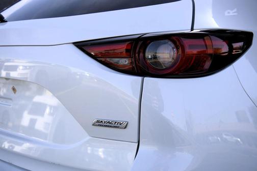 Snowflake White Pearl Mica 2018 Mazda CX-5 Grand Touring