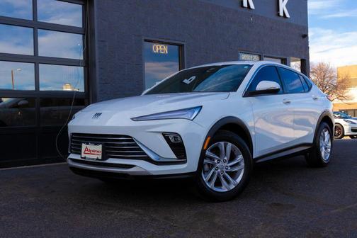 Summit White 2025 Buick Envista Preferred FWD