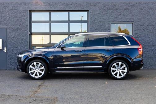 2017 Volvo XC90 Hybrid T8 Inscription