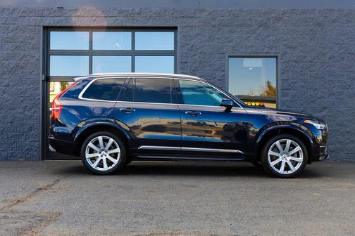 2017 Volvo XC90 Hybrid T8 Inscription