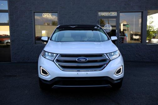 White 2016 Ford Edge SEL
