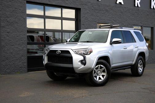 Classic Silver Metallic 2016 Toyota 4Runner Trail Premium