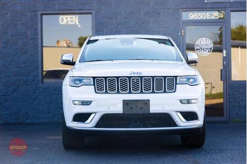 2020 Jeep Grand Cherokee Summit