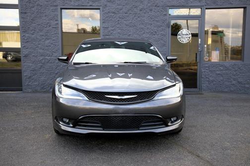 Granite Crystal Metallic Clearcoat 2015 Chrysler 200 S