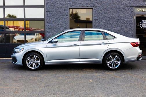 2022 Volkswagen Jetta 1.5T SE