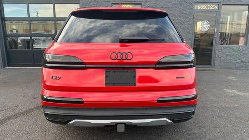 2020 Audi Q7 55 Premium Plus