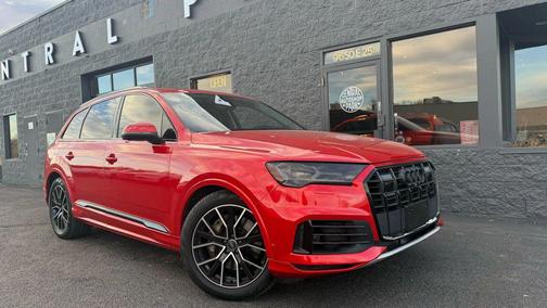 2020 Audi Q7 55 Premium Plus