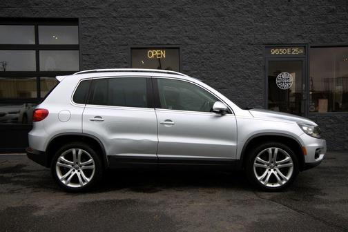 Reflex Silver Metallic 2016 Volkswagen Tiguan 2.0T SE 4MOTION