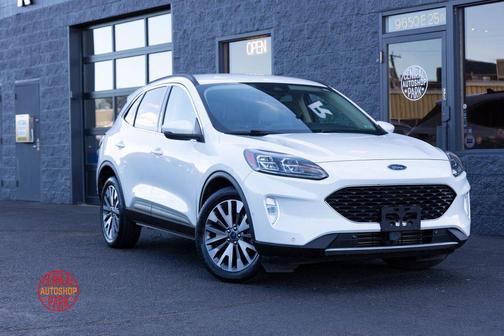 2020 Ford Escape Titanium