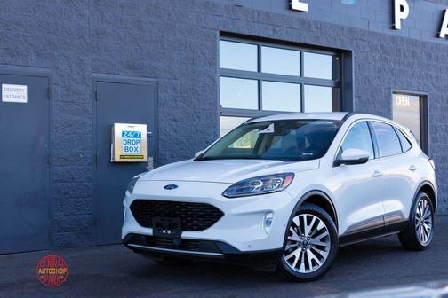 2020 Ford Escape Titanium