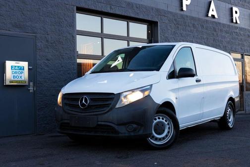 2017 Mercedes-Benz Metris Base