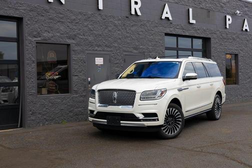 Pristine White 2020 Lincoln Navigator Black Label