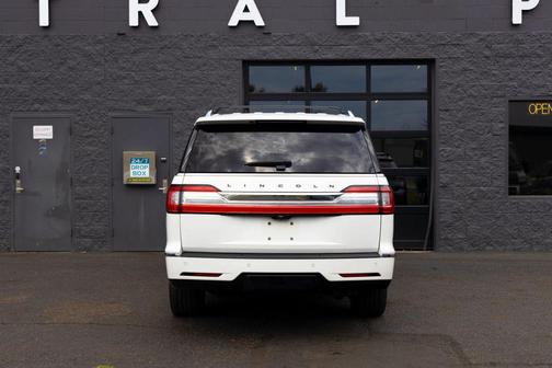 Pristine White 2020 Lincoln Navigator Black Label
