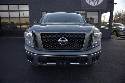 2019 Nissan Titan SV
