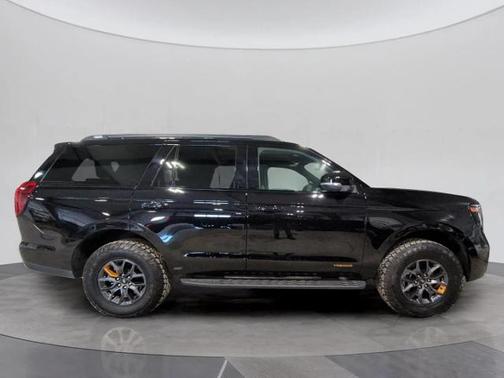 AGATE BLACK METALLIC 2025 Ford Expedition TREMOR