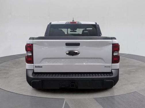 OXFORD WHITE 2023 Ford Maverick LARIAT