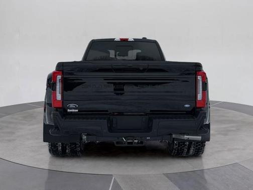 2026 Ford F-450 PLATINUM DRW