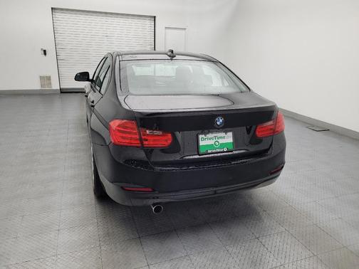 Black 2015 BMW 320 i