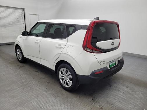 Snow White Pearl 2021 Kia Soul LX